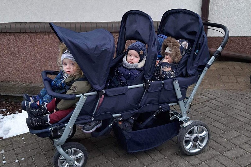 Takimi &quot;brykami&quot; wożą się po mieście najmłodsi mieszkańcy Biłgoraja