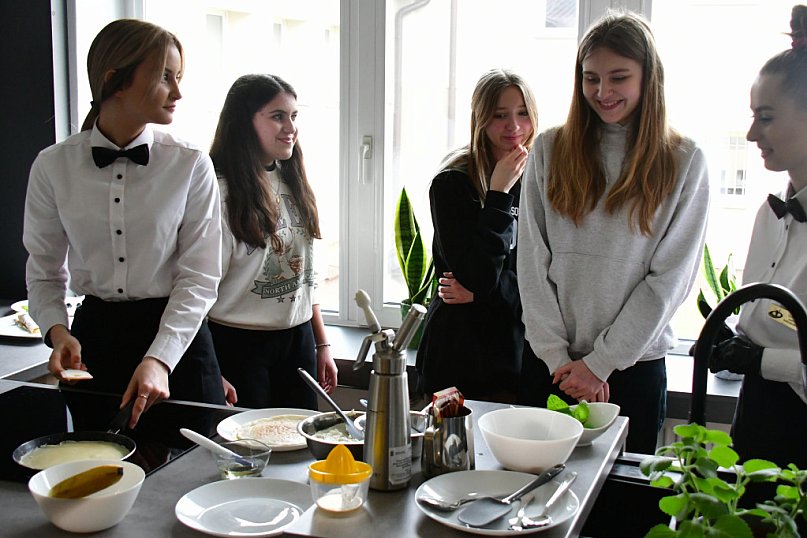 Ósmoklasiści odwiedzają ZSZiO w Biłgoraju