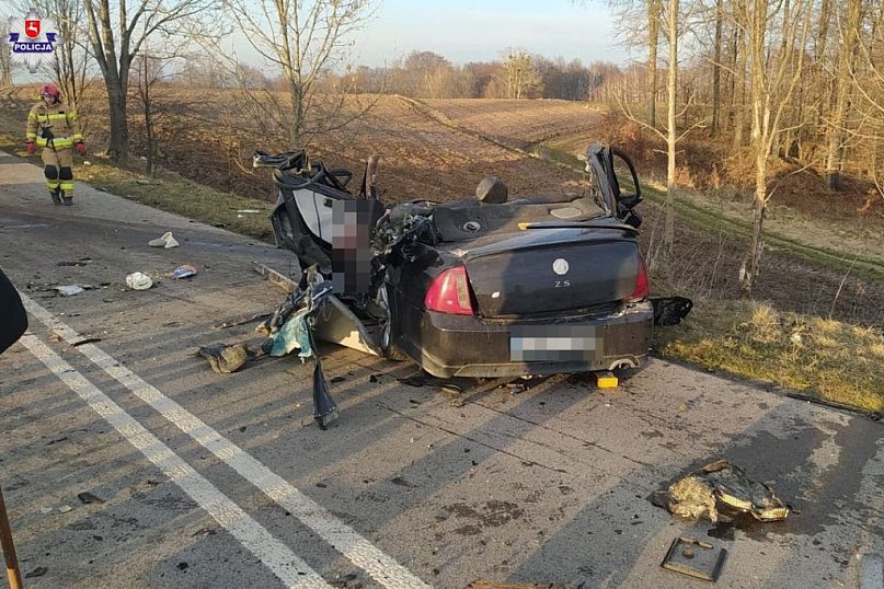 29-latek wjechał pod autobus z przedszkolakam
