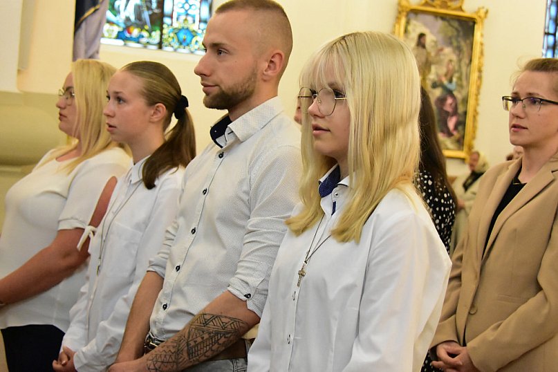 Bierzmowanie w sanktuarium św. Marii Magdaleny w Biłgoraju