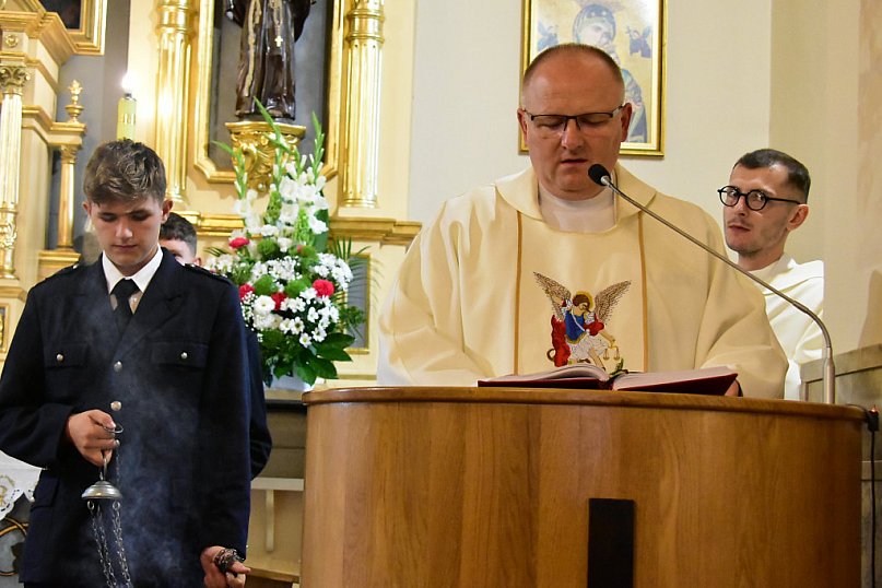 Uczcili dowódcę wojska anielskich