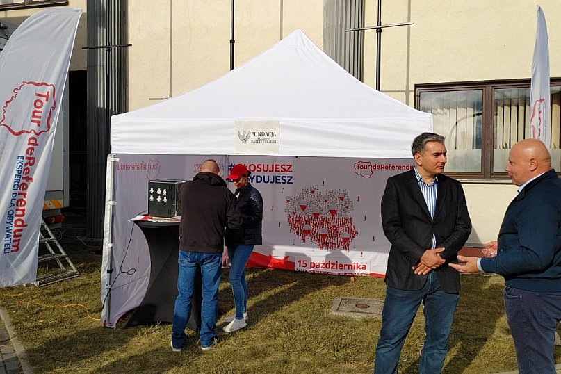 Biłgoraj. Eksperci akcji „Tour de Referendum” odwiedzili miasto