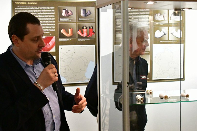 Fajki na wystawie w biłgorajskim muzeum