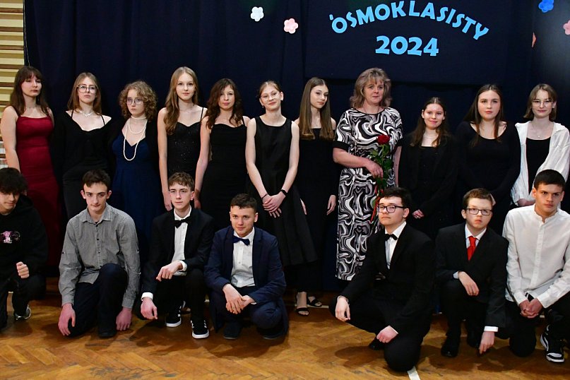 Bal ósmoklasisty w biłgorajskiej &quot;Jedynce&quot;