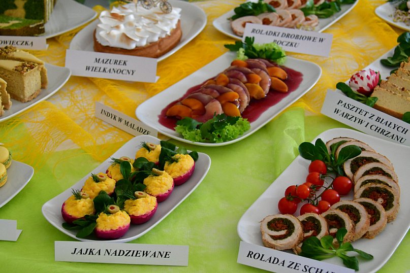 Wielkanocny stół od ZSZiO