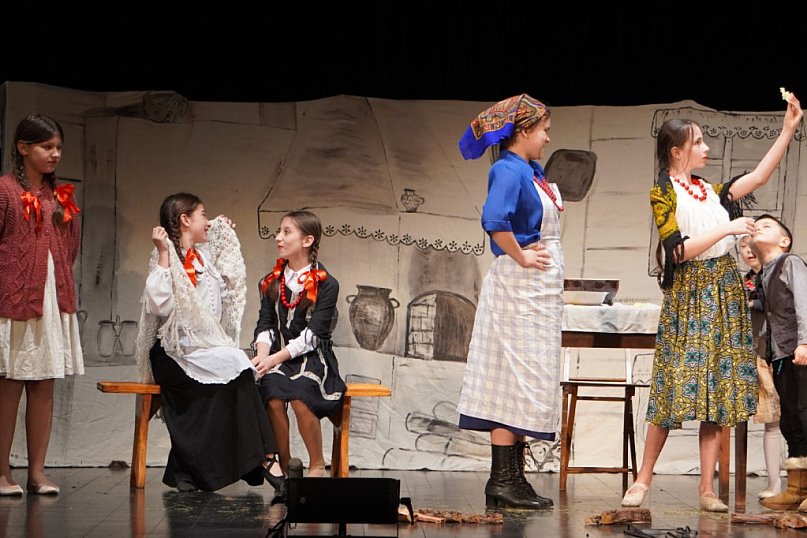 Święto młodych aktorów z powiatu