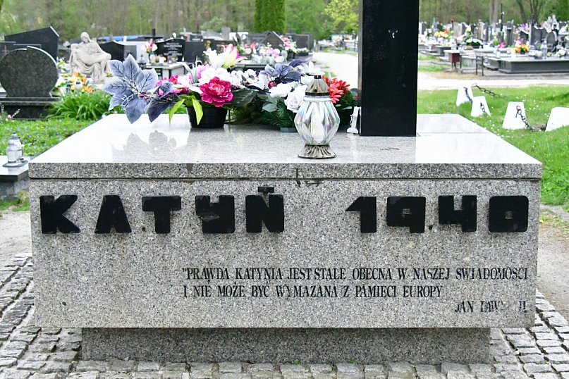 Biłgoraj pamięta o Katyniu: Uroczystości z okazji Dnia Pamięci Ofiar Zbrodni Katyńskiej