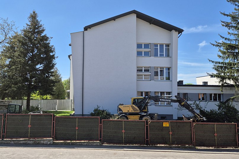 W kwietniu 2024 roku ruszyła budowa hali przy RCEZ