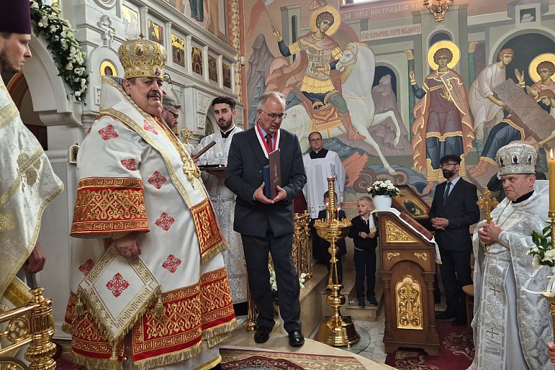 Janusz Rosłan z orderem od prawosławnych