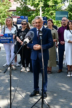 Wiesław Różyński pzrekonuje do swojej kandydatury. Tym razem konferencja w Parku Solidarności-11220