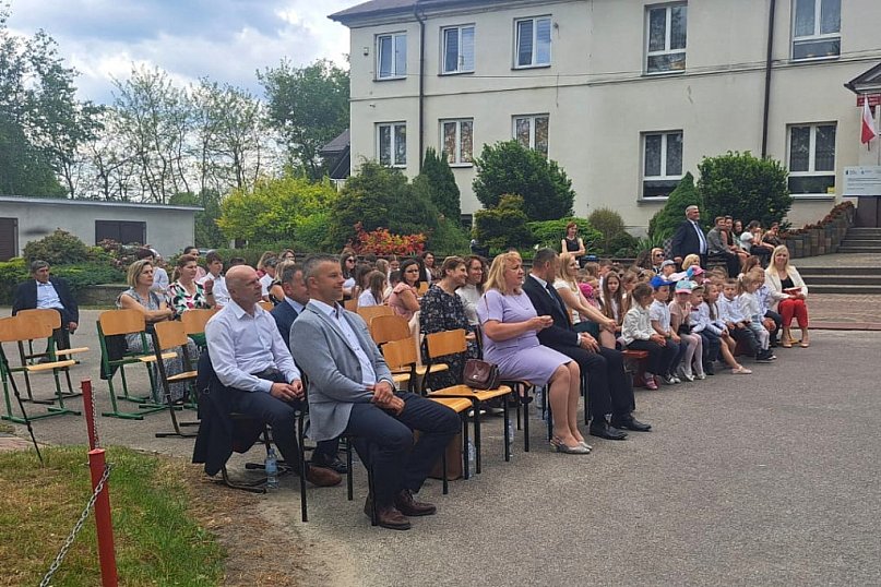 Szkoła w Woli Radzięckiej świętowała niecodzienny jubileusz. 16-lecie...