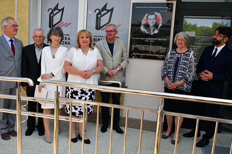 Uczcili prof. Markiewicza. Biłgorajska Biblioteka nazwana jego imieniem