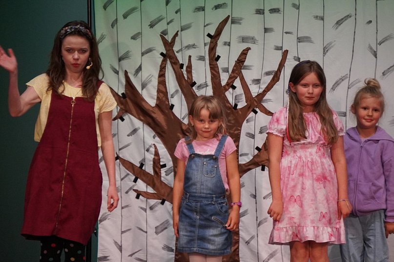 Dzień Dziecka z tańcem, teatrem i zabawą