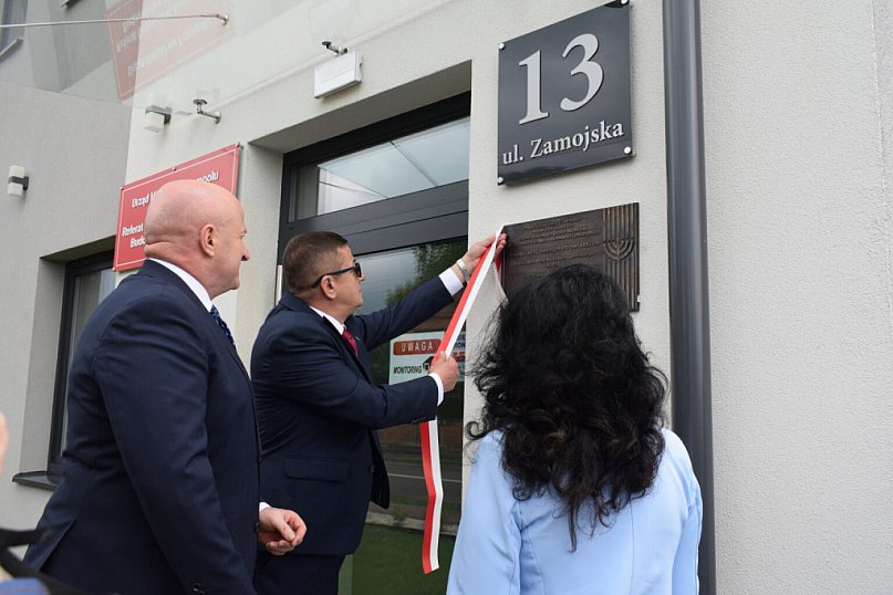 Odsłonięcie tablicy „Pamięci Żydów z Frampola”