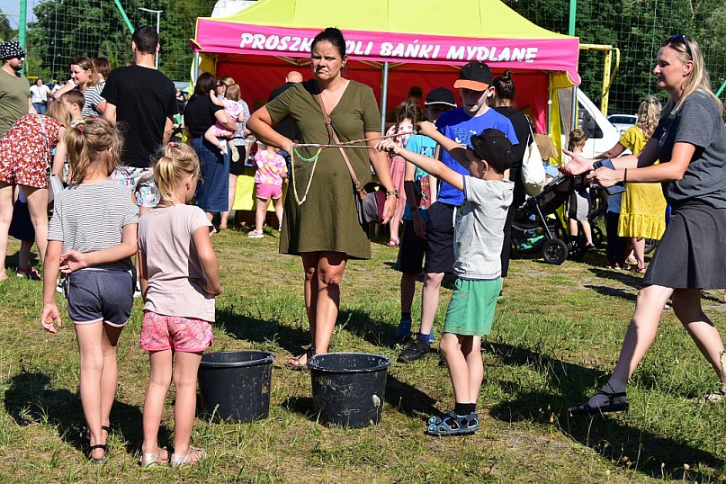 Biłgoraj: Festiwal Baniek Mydlanych ze Smokiem Edziem oczarował dzieci!