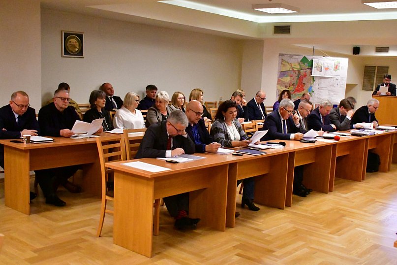 Opłata za śmieci w górę, podatki zdjęte z obrad sesji Rady Miasta Biłgoraja