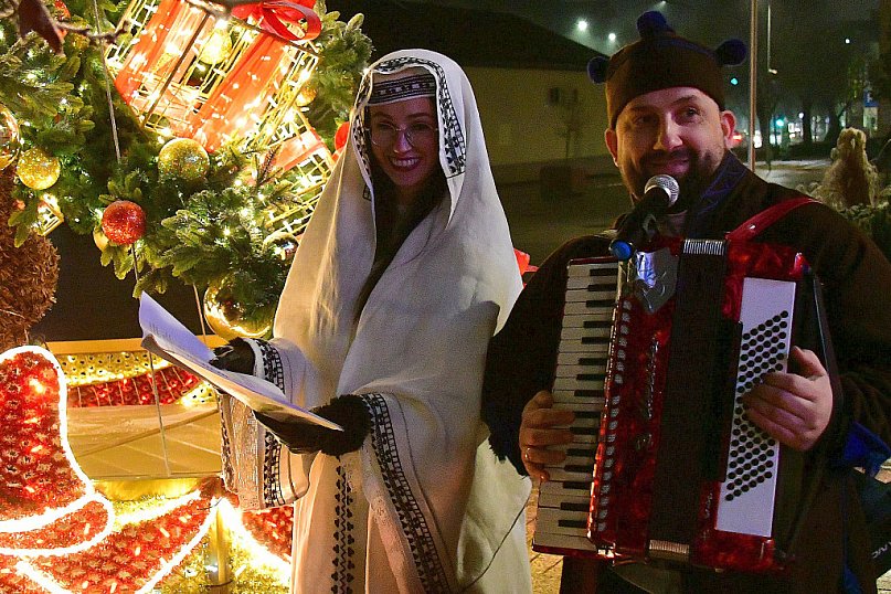 Biłgorajanie kolędowali na Placu Wolności