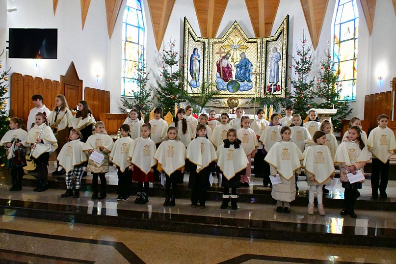 Koncert kolęd i pastorałek w wykonaniu Królewskich Skowronków
