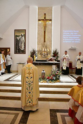 Ks. Marian Pokrywka oficjalnie proboszczem w Chmielku-12618