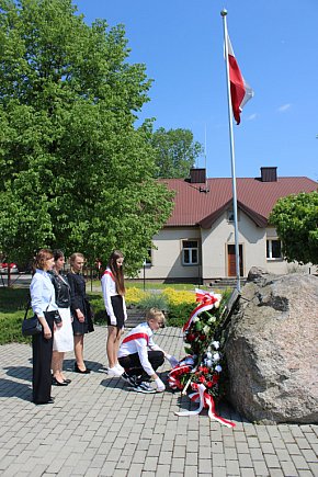 Uroczystości trzeciomajowe w Potoku Górnym-13098