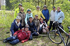 Seniorzy z Biłgoraja aktywnie odpoczywają: Rajd rowerowo-pieszy Uniwersytetu Trzeciego Wieku-13160
