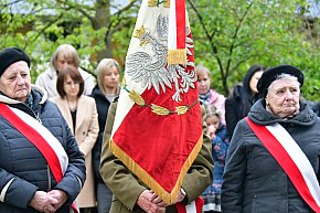 Ta pamięć płonie w sercach ludzkich. W ogniu zginęli ich przodkowie-13180