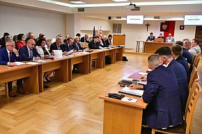 Jest absolutorium dla burmistrza Biłgoraja. Część radnych była przeciw-13239