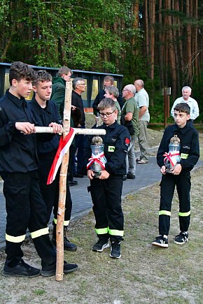Osuchy: Partyzancka Droga Krzyżowa ku pamięci Bohaterów-13442