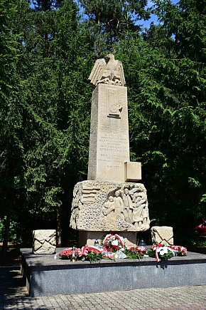 82. rocznica pacyfikacji Majdanu Starego i Nowego – pamięć, patriotyzm i edukacja-13485