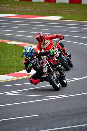 Ekscytujące Zawody Motocyklowe na Autodromie Biłgoraj-13577