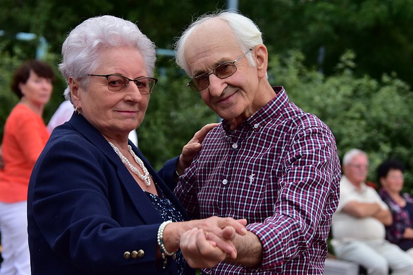  Seniorzy z Biłgoraja i okolic bawili się przy cygańskich rytmach