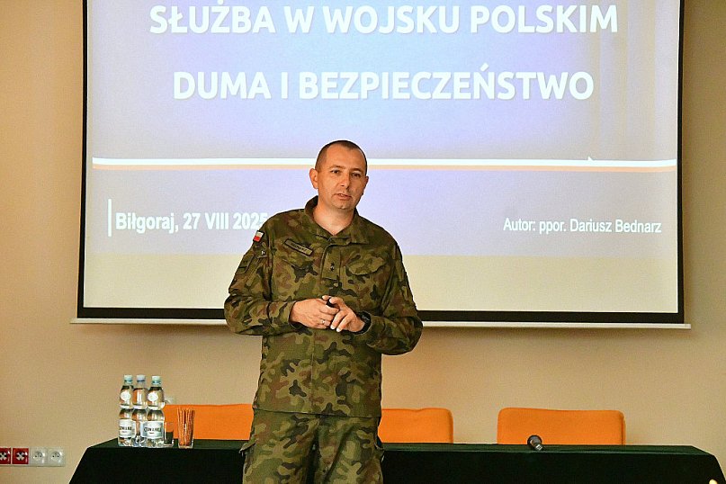 Spotkanie z Wojskiem Polskim w Starostwie Powiatowym w Biłgoraju