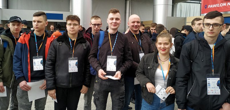 Podwójny sukces samochodówki RCEZ