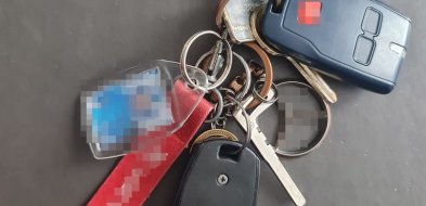 Zgubiłeś klucze i płaszcz w Biłgoraju? Policja czeka na Twój telefon!-42227