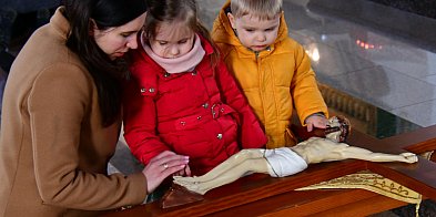 Nabożeństwa Triduum Paschalnego w świątyniach powiatu biłgorajskiego-52031