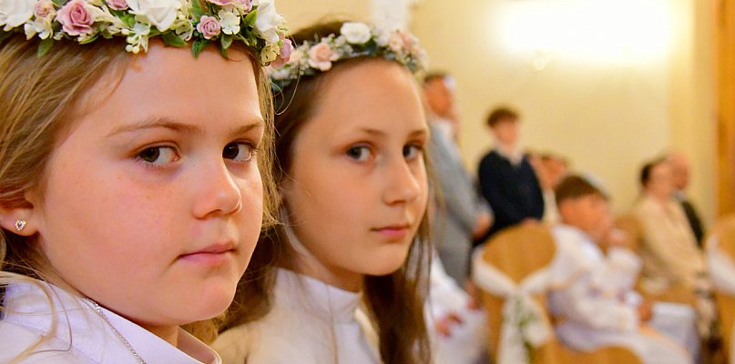 Pierwsza Komunia Święta w parafii w Soli (FOTO) - 52553