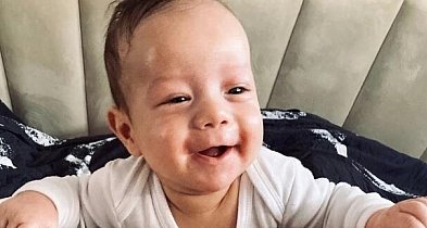 Adaś czeka na naszą pomoc. Pomóżmy mu stanąć na nóżki-52559