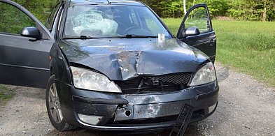 Dwa wypadki drogowe w powiecie biłgorajskim: piesza i motocyklista w szpitalu-52748