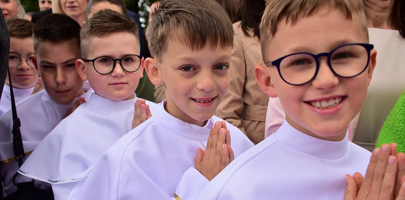 Uroczystość I Komunii Świętej w sanktuarium w Biłgoraju (FOTO, VIDEO) - 52922