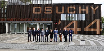 Delegacja IPN w Osuchach. tematem powstające muzeum-52946