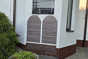 Biłgoraj. Będą uroczystości w 20. rocznicę odsłonięcia Tablic Dekalog w Biłgoraju-53023
