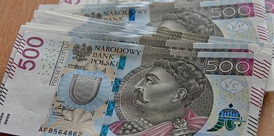 Urząd Marszałkowski kusi przed II tura wyborów. Będzie -53073