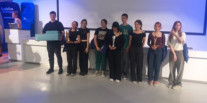 I miejsce drużyny z ONZ-etu w zawodach SimChallenge-53308
