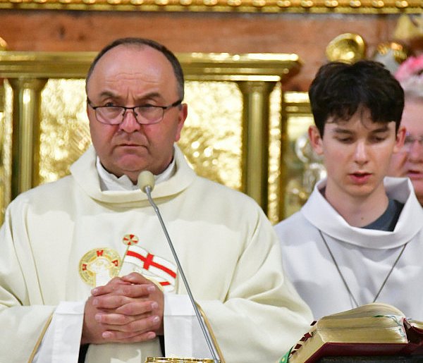 Dziękczynna Msza święta na podsumowanie jubileuszu (FOTO)-53351