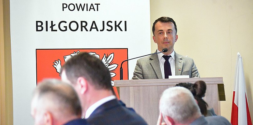Radni udzieli absolutorium Zarządowi Powiatu - 53605