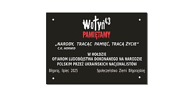 Uczczą pamięć ofiar rzezi wołyńskiej. Przed Starostwem Powiatowym w Biłgoraju...-54356
