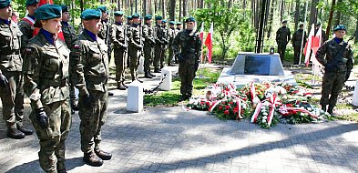 Biłgorajski Katyń: rocznica niemieckiej zbrodni na polskich żołnierzach i cywilach-54402