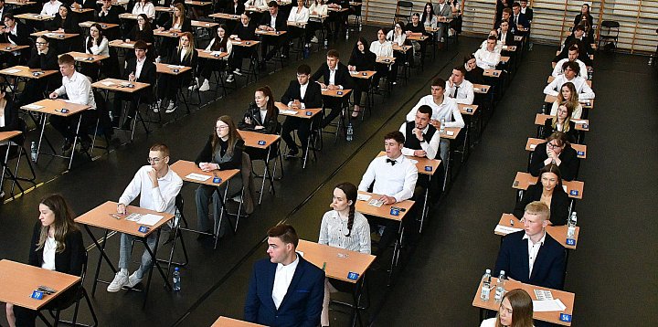 Wyniki matur uczniów szkół średnich naszego powiatu-54480