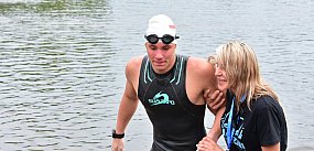 Chapeau bas Damian. Pływak z Biłgoraja przepłynął 100km