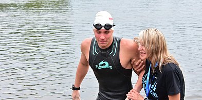 Chapeau bas Damian... Pływak z Biłgoraja przepłynął 100 km (FOTO, VIDEO)-54938